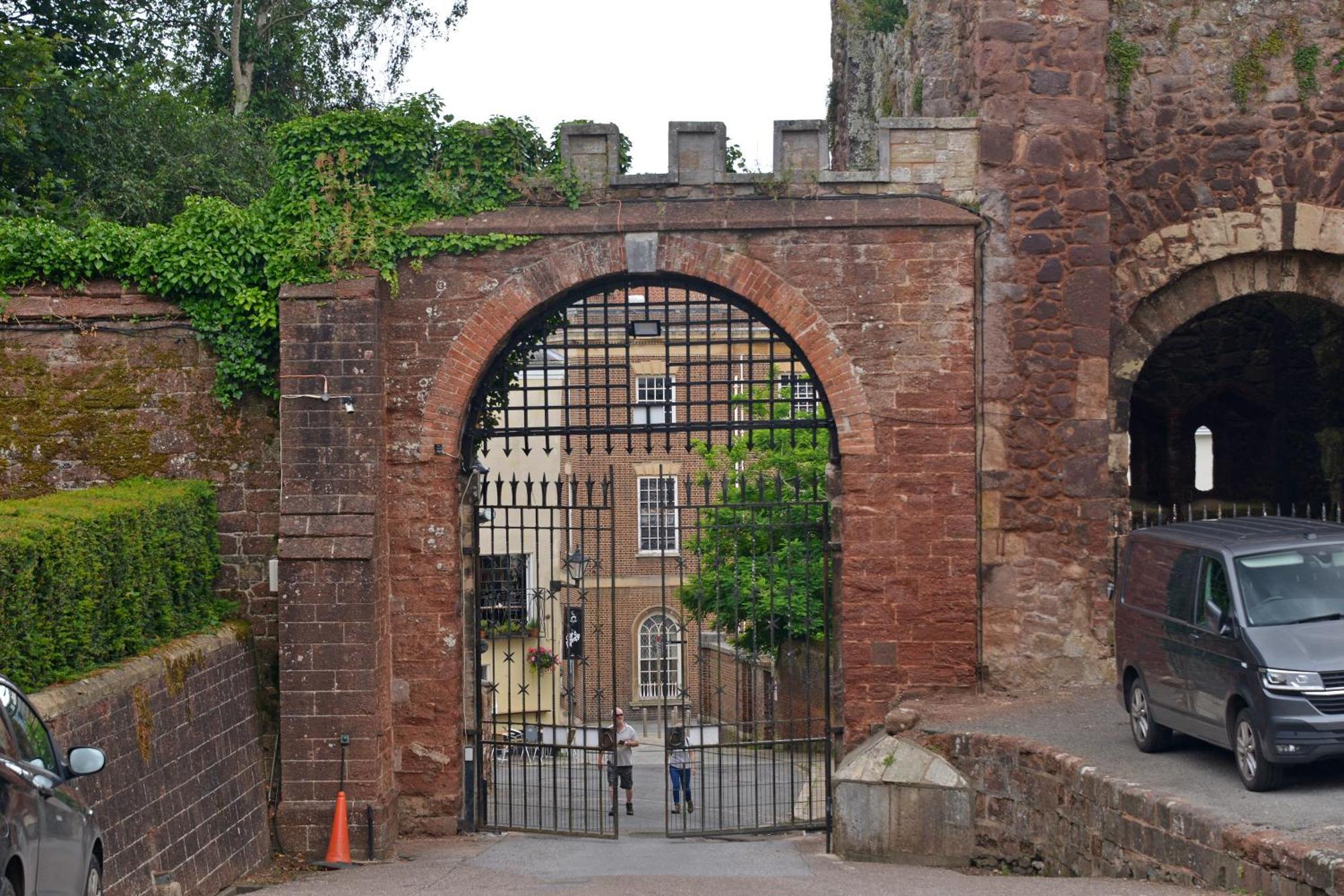 1 24 Cathedral Yard Cathedral View Exeter